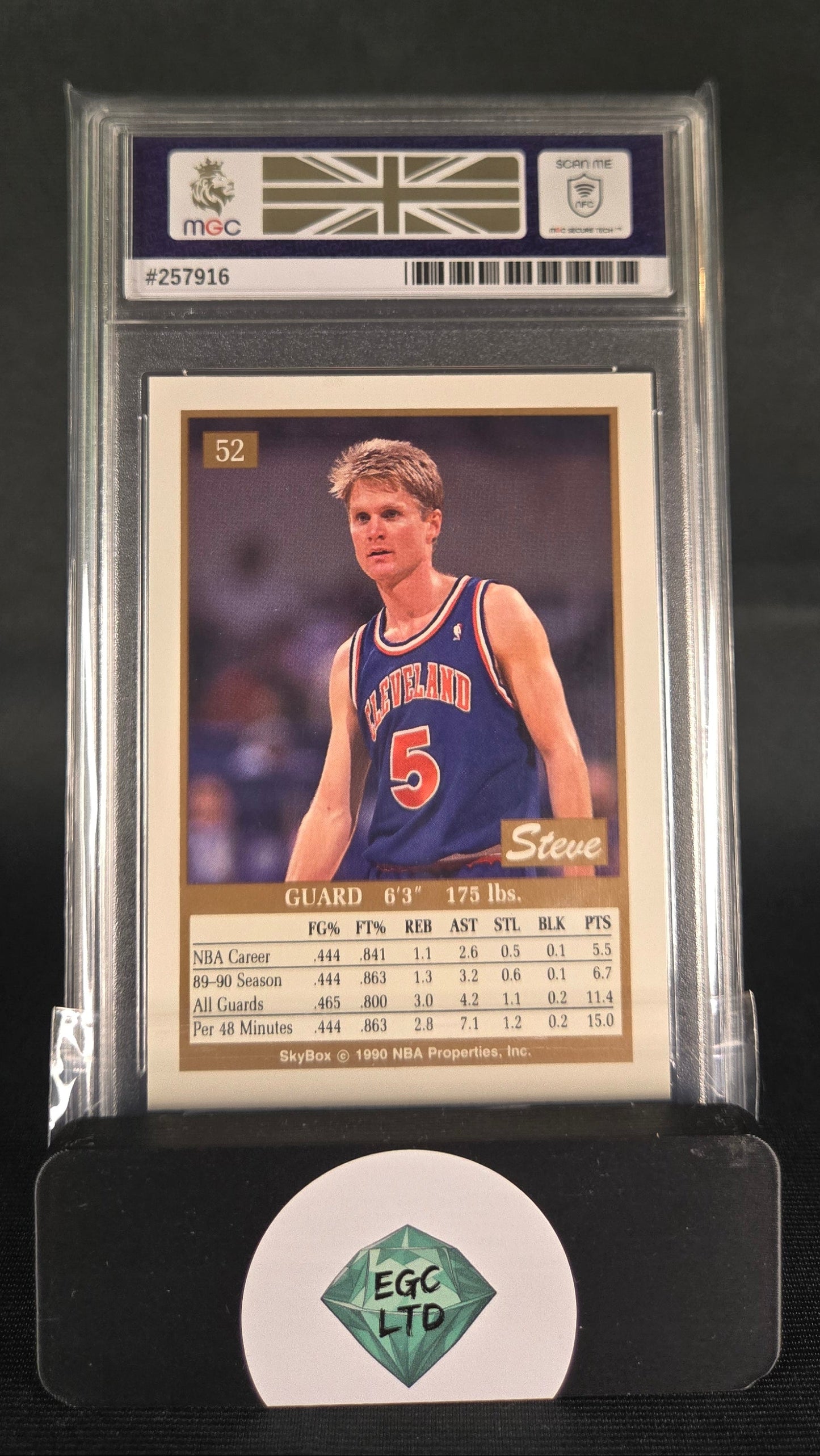 Steve Kerr #52 - 1990 SKYBOX - Cleveland Cavaliers - MGC Grade 9